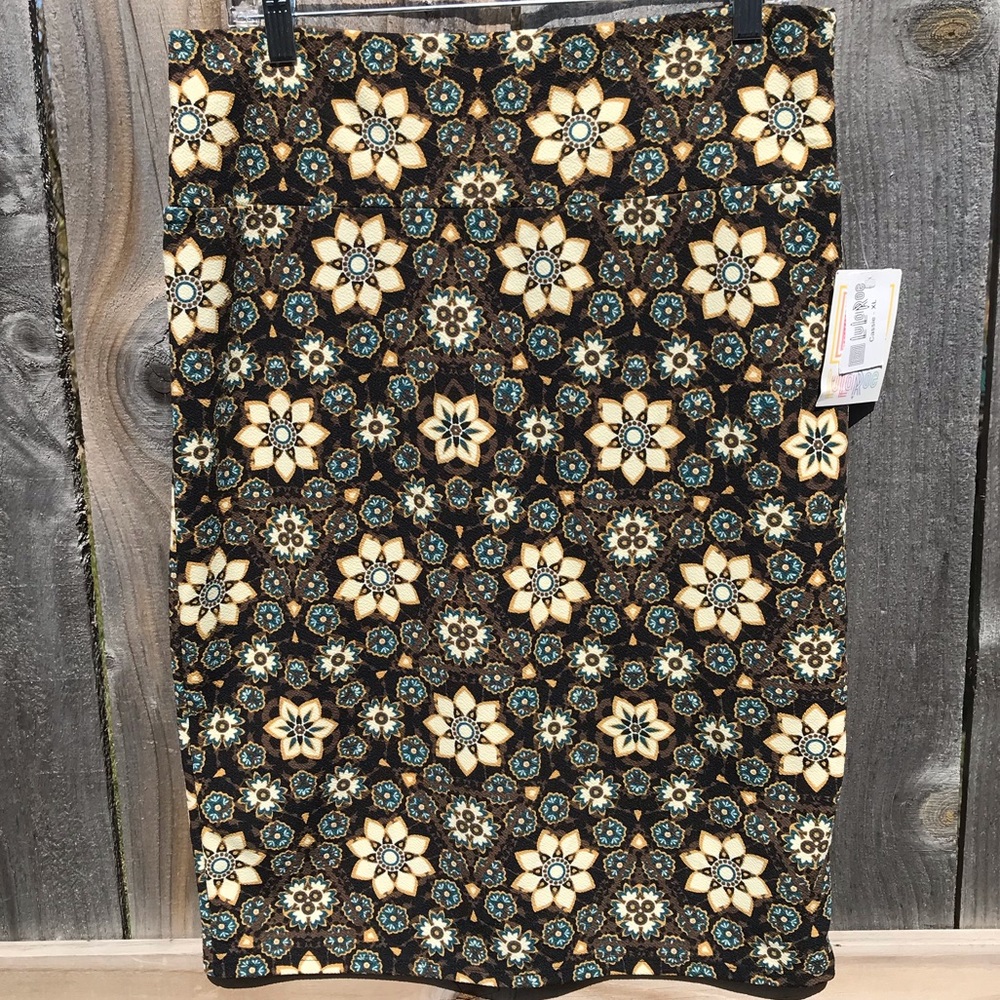 LuLaRoe Cassie
